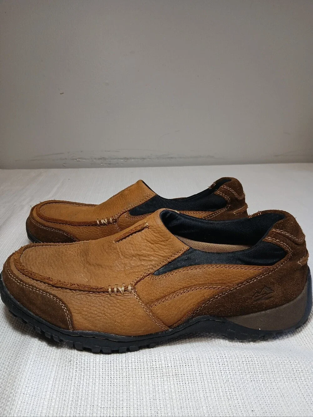 Nunn Bush Men's Tan and Brown Leather Slip-On Loafers
